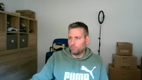 faer_087 online show from May 13, 9:39 am