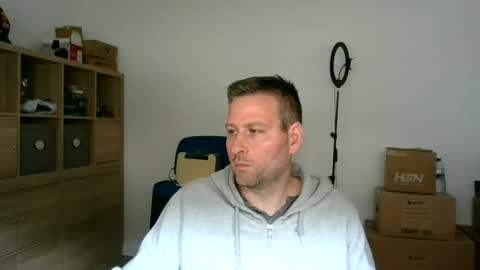 faer_087 online show from May 18, 8:42 am