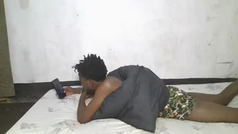 KEITH ELISA online show from October 18, 3:06 pm