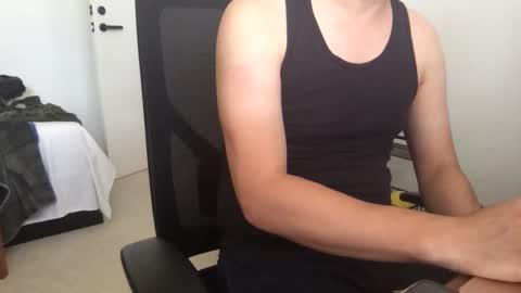 fantasticbake1 online show from January 8, 2:28 am