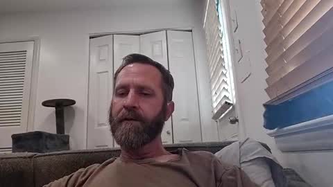 FatherFigure48 online show from April 10, 10:39 pm