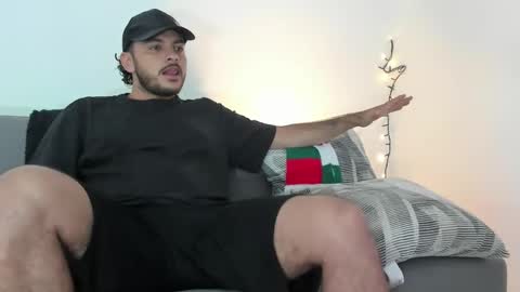 favid95 online show from December 28, 7:22 pm