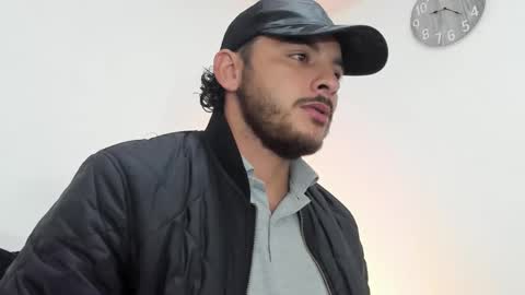 favid95 online show from January 9, 2:22 am