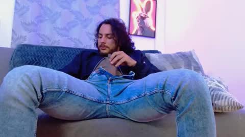 favid95 online show from October 11, 11:09 pm