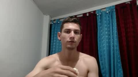 jhonatan felipe online show from March 8, 11:18 pm