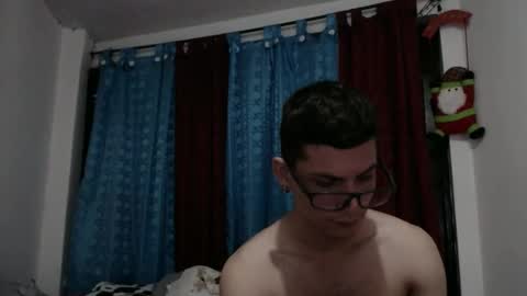 jhonatan felipe online show from December 18, 12:10 am