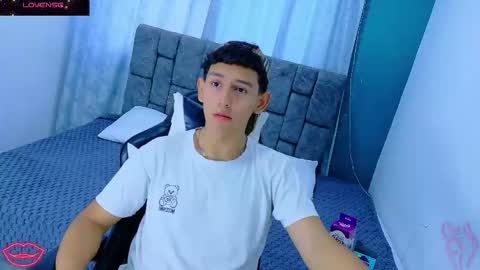 felipehotgonzalez online show from January 7, 12:43 pm