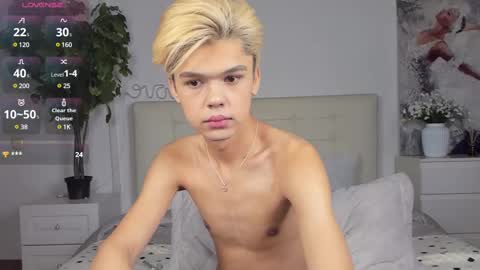 Felix online show from March 1, 10:31 pm