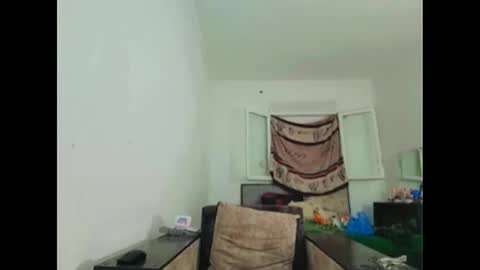 Le prence unconnu online show from December 25, 9:33 pm