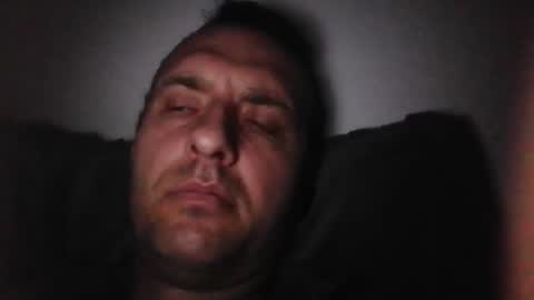 Snapshot of figonik chatting on February 24, 4:27 am Nick online show from February 24, 4:27 am