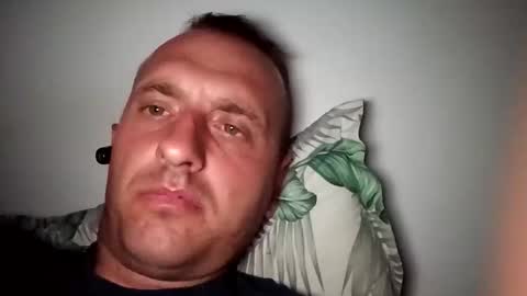 Snapshot of figonik chatting on October 9, 7:30 pm Nick online show from October 9, 7:30 pm