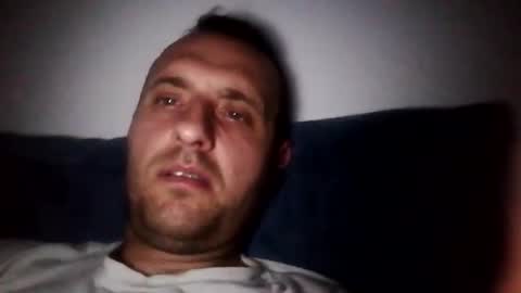 Snapshot of figonik chatting on December 5, 9:39 pm Nick online show from December 5, 9:39 pm