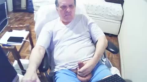 Snapshot of filhober chatting on January 9, 1:18 am filhober online show from January 9, 1:18 am