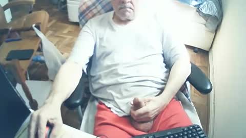 Snapshot of filhober chatting on September 15, 3:13 pm filhober online show from September 15, 3:13 pm