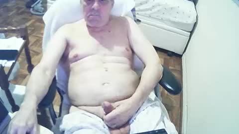 Snapshot of filhober chatting on March 10, 2:39 am filhober online show from March 10, 2:39 am