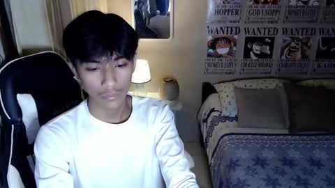 fineboii_rey18 online show from April 29, 5:30 pm