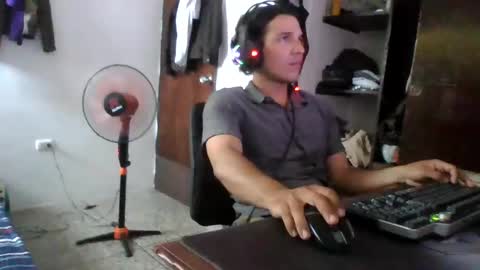 Ricardo online show from December 25, 11:11 am