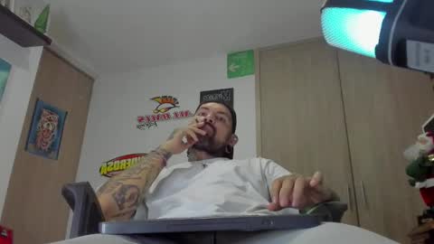 fisherrman666 online show from December 17, 2:19 am