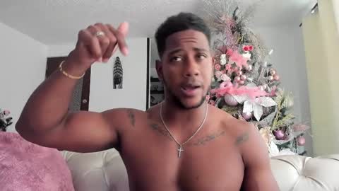 FRAIDER online show from December 12, 1:49 pm