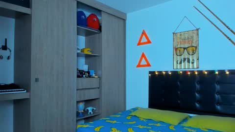 Elias Valencia online show from March 3, 9:07 am