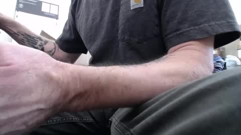 Snapshot of fitshow75 chatting on February 20, 4:46 pm Links in Bio below online show from February 20, 4:46 pm