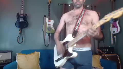 Flannel Dong online show from October 10, 7:40 pm