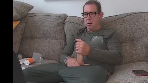 Flickrbrite online show from December 17, 4:35 pm