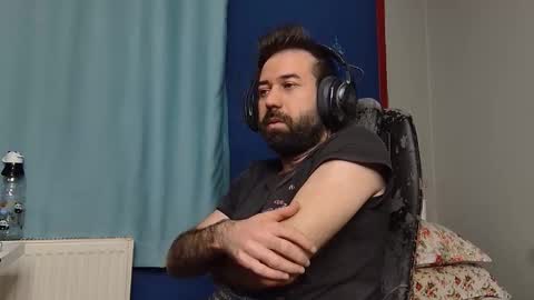 Fly online show from November 12, 8:14 pm