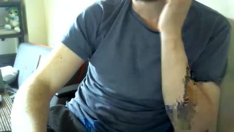 fns2011 online show from February 24, 9:43 am