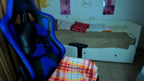 Frank online show from April 15, 5:18 am