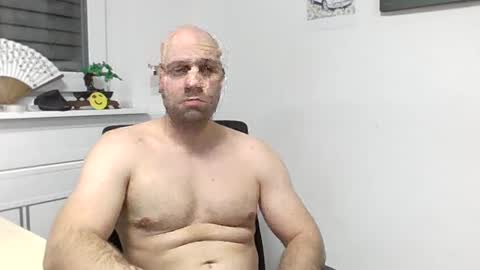 freddow online show from December 4, 3:43 pm