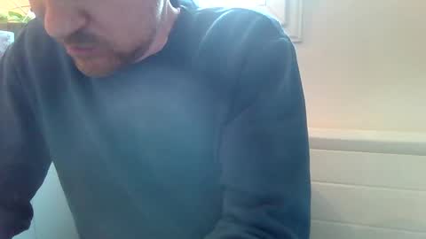 Snapshot of fredthetom12 chatting on December 16, 10:18 am Greedy Fred online show from December 16, 10:18 am