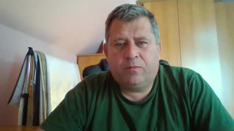 freeboy80180 online show from September 18, 2:41 pm