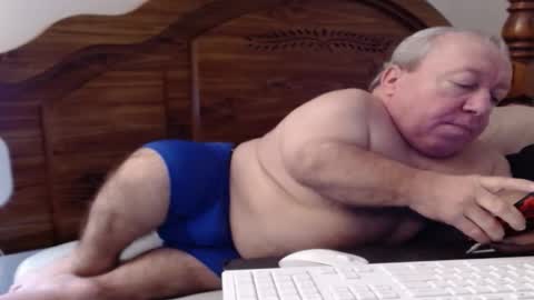 Cute Lil Man online show from November 21, 8:13 am