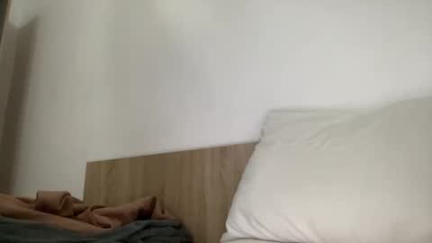 freshman  imonyou98 online show from December 20, 3:52 pm