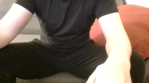 Frowxy online show from April 22, 2:40 am