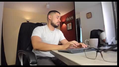 SERGIO THE SEX LAWYER online show from December 14, 3:35 am