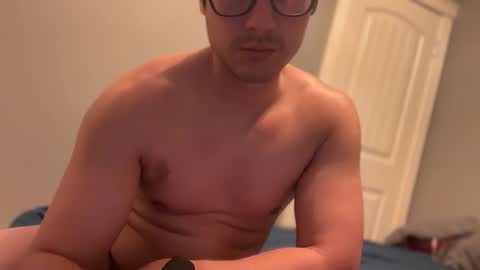 Snapshot of funguy7723 chatting on October 27, 1:35 pm funguy7723 online show from October 27, 1:35 pm