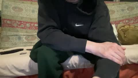 fuzzedpeach online show from April 4, 7:49 am