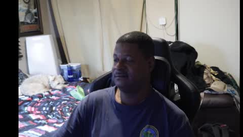 seldom seen online show from December 25, 12:37 am