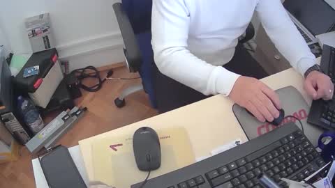 gabriel9_2003 online show from April 14, 9:31 am