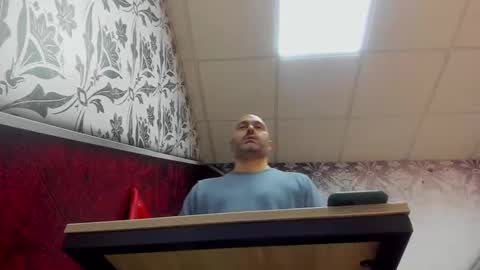 Gabriel Harmant online show from December 2, 1:33 pm