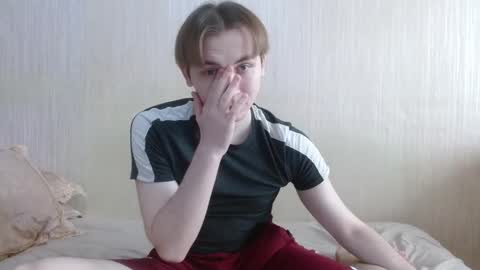 gary_snail33257 online show from January 12, 9:46 am