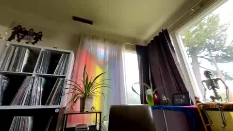 marvin pumpt online show from October 12, 4:01 pm