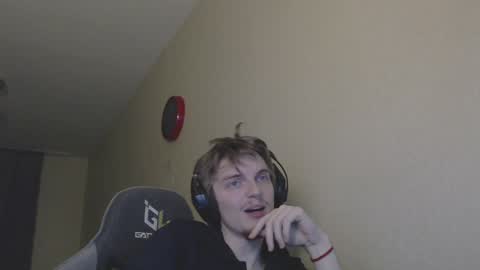 Snapshot of gasturfahe chatting on January 20, 10:37 pm gasturfahe online show from January 20, 10:37 pm