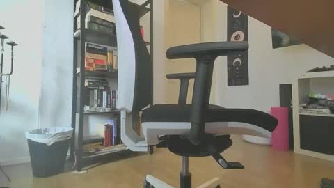 gaymer_play online show from January 2, 10:26 am