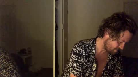 gcsurfer81 online show from April 13, 8:15 am