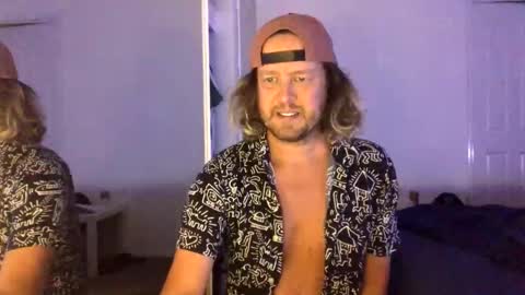 gcsurfer81 online show from February 4, 8:53 am