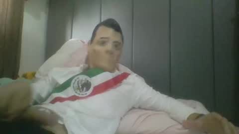 gentlrman33 online show from November 2, 10:25 pm