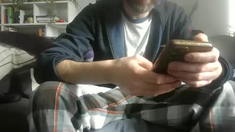 Snapshot of geon2xx chatting on September 15, 10:27 am Geon online show from September 15, 10:27 am